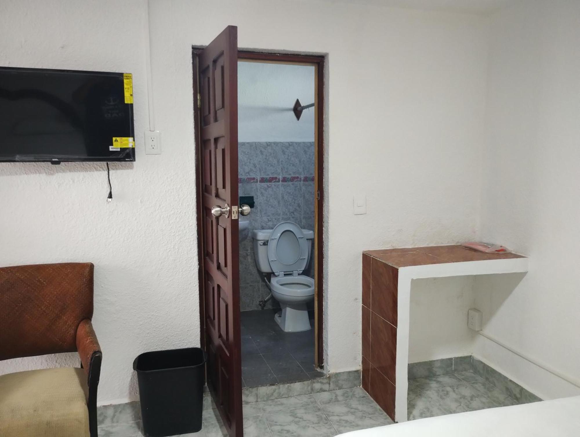 Casa De Huespedes Los Santos Cancun Luaran gambar